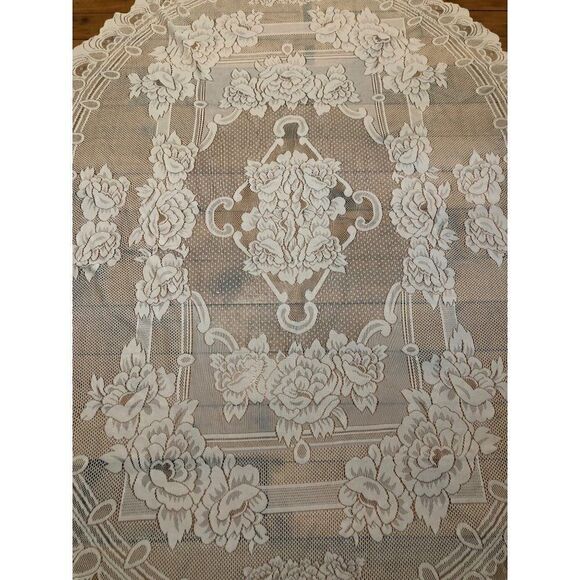 Vintage Oval Lace Tablecloth Ivory Victorian Style 82” x 58” - Picture 3 of 6